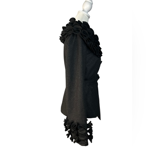 Feratelli wool blend unique detail on collar and cuffs. Size M previously loved - Picture 8 of 10